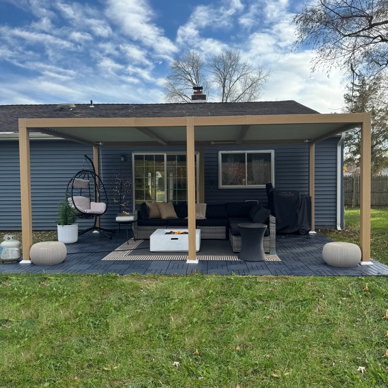 PURPLE LEAF Caesar Louvered Pergola Outdoor Wood Grain Aluminum Pergola with Adjustable Roof Patio Hardtop Gazebo for Backyard Garden - Image 31