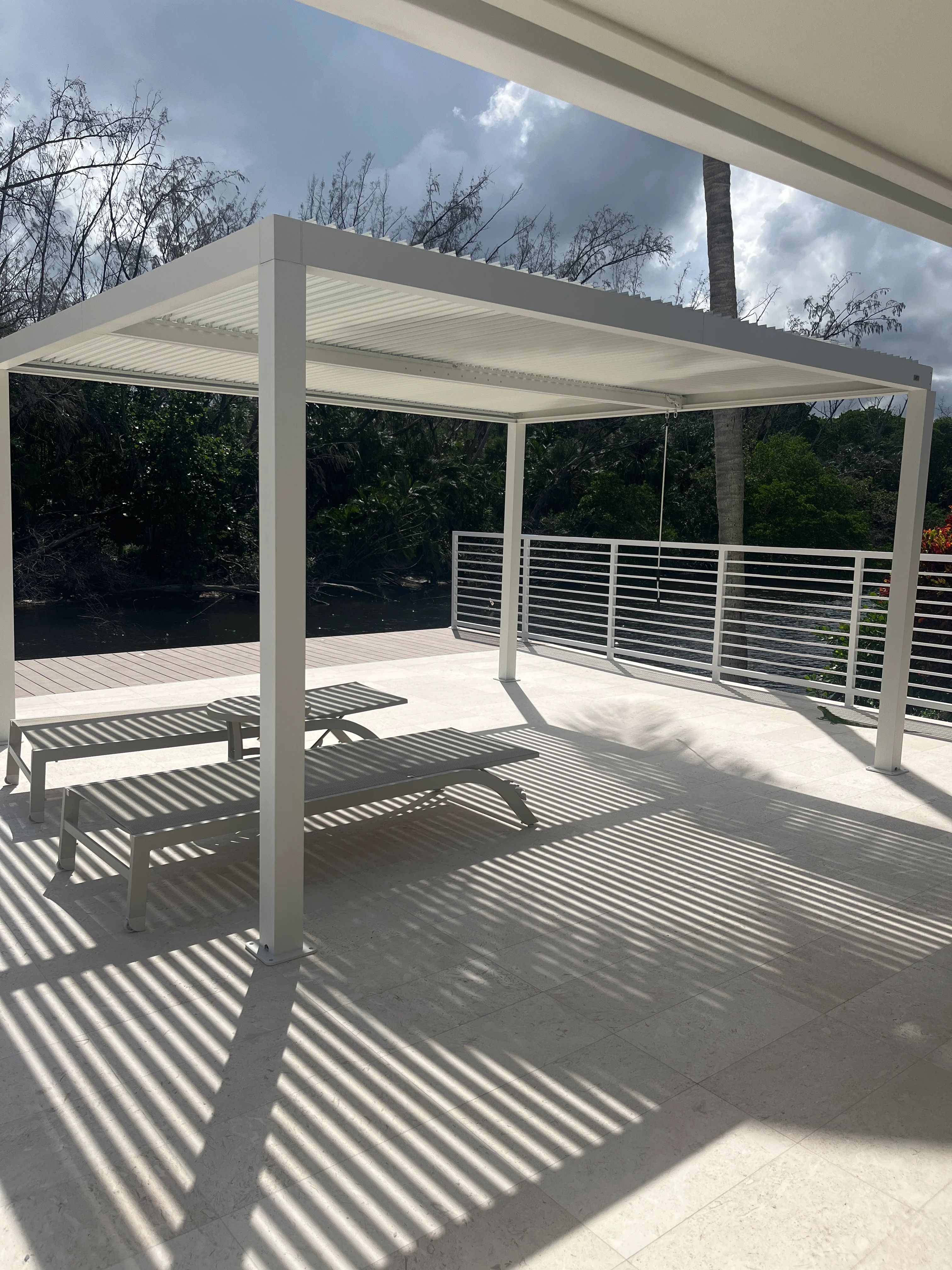 PURPLE LEAF Athena Louvered Pergola Modern White Pergola with Adjustable Roof for Deck Backyard Garden - Image 121